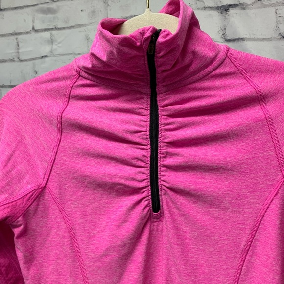 5/$35 💥Champion Semi Fitted Workout Shirt💪 - Picture 3 of 7